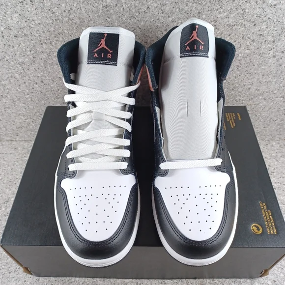 Nike Air Jordan 1 Mid Sneakers Shoes - Picture 3 of 11